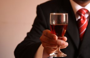 Можно ли пить алкоголь при атеросклерозе?