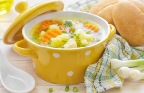 Супы при панкреатите: рецепты овощного супа, супа-пюре, ухы